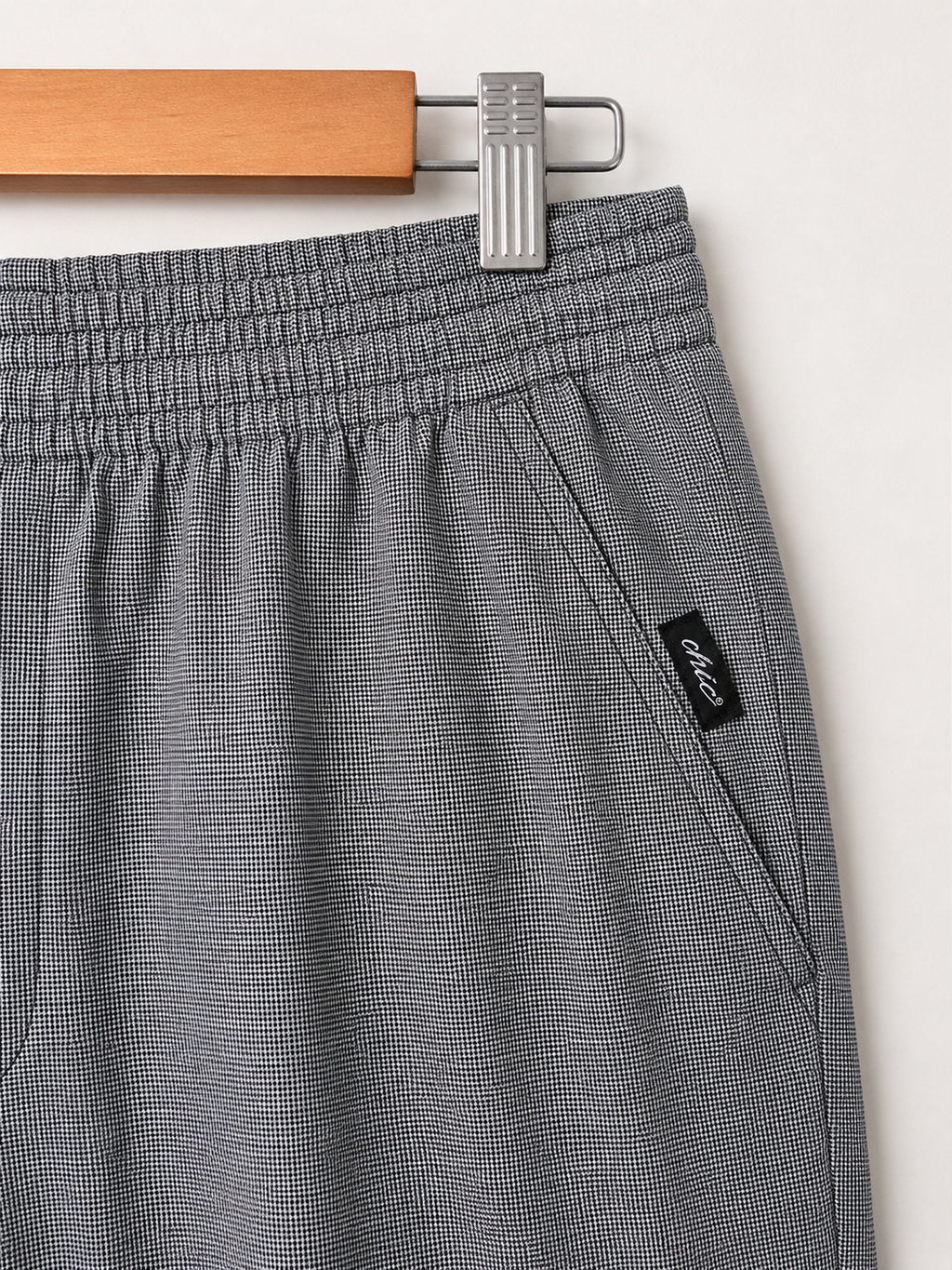 Chic Men’s Grey Elastic Waist Trousers