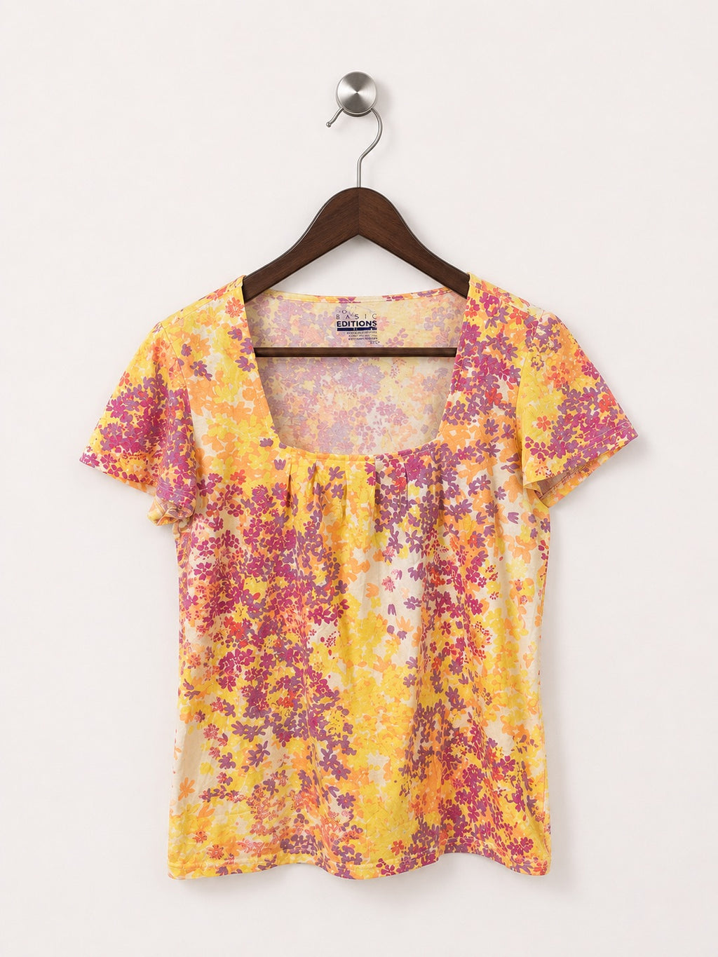 Basic Editions Women’s Multicolor Floral Square Neck Short Sleeve Tshirt