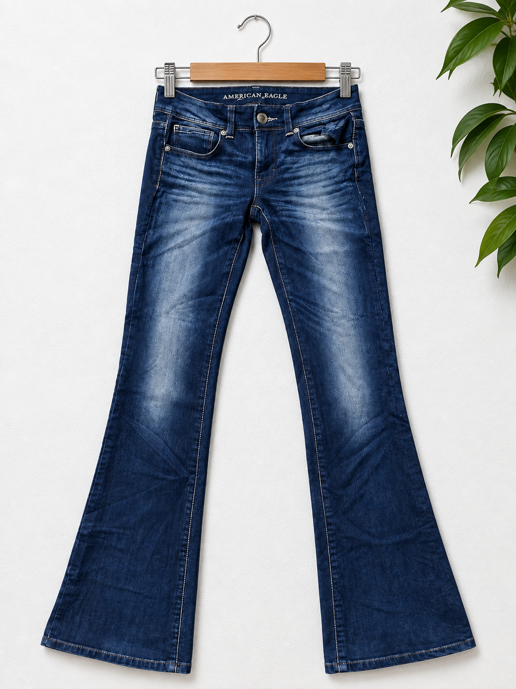 American Eagle Women's Medium Wash Flared Bootcut Jeans -
