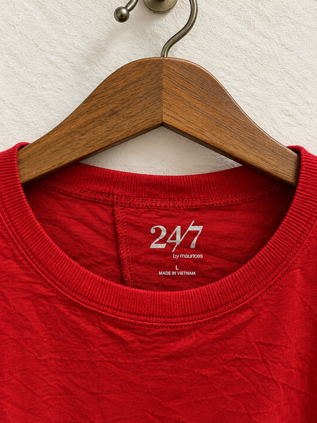24/7 by maurices Women's Solid Red Crew Neck Short Sleeve T-Shirt Size - L