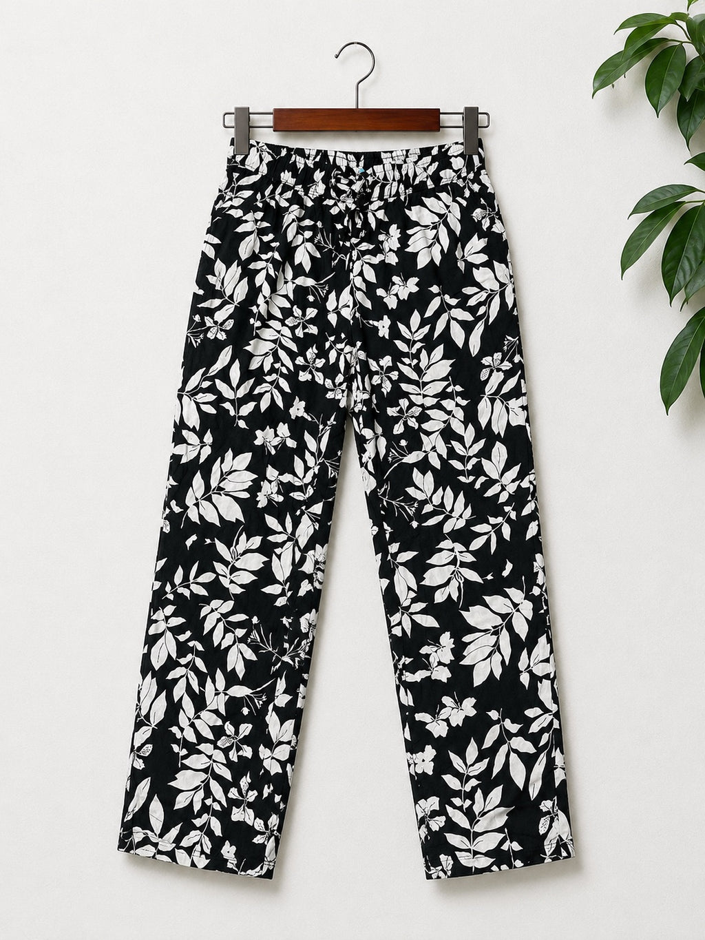 Serra Women's Black & White Elastic Waist Trousers – Size L