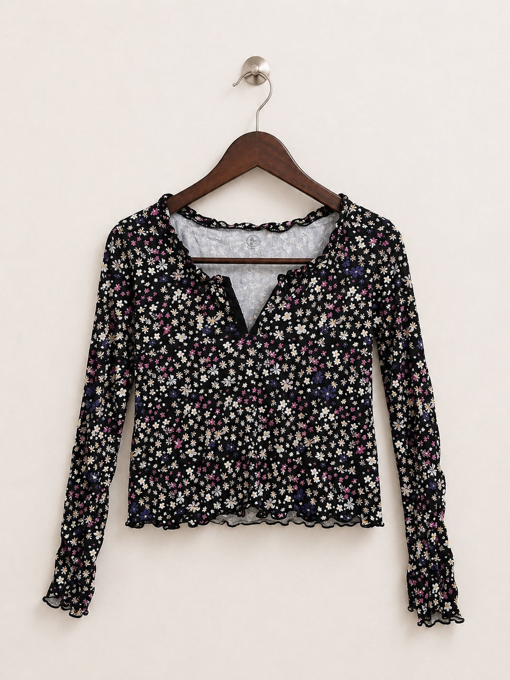 SO Women's Floral Long Sleeve Lettuce Trim Top – Size XS