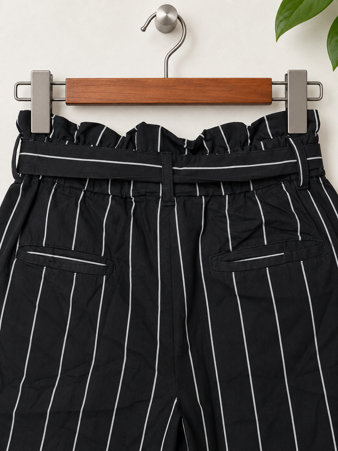 Thread Supply Women's Black Striped Trousers - Size XS