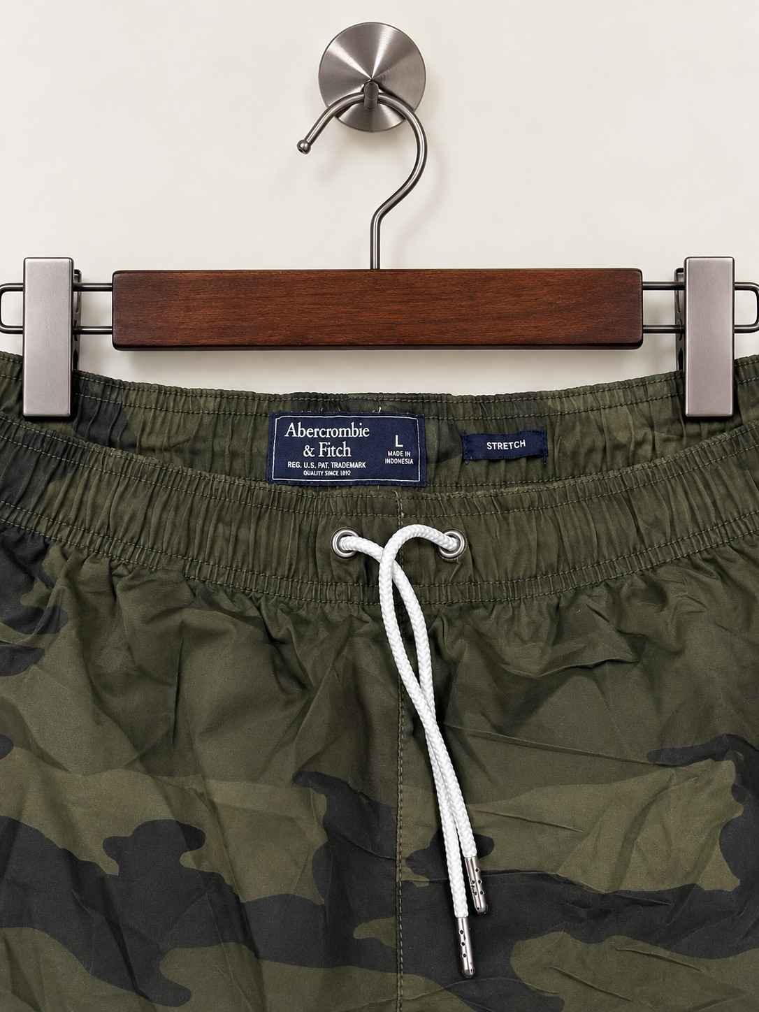 Abercrombie & Fitch Men's Camo Swim Shorts with Mesh Lining Size - L