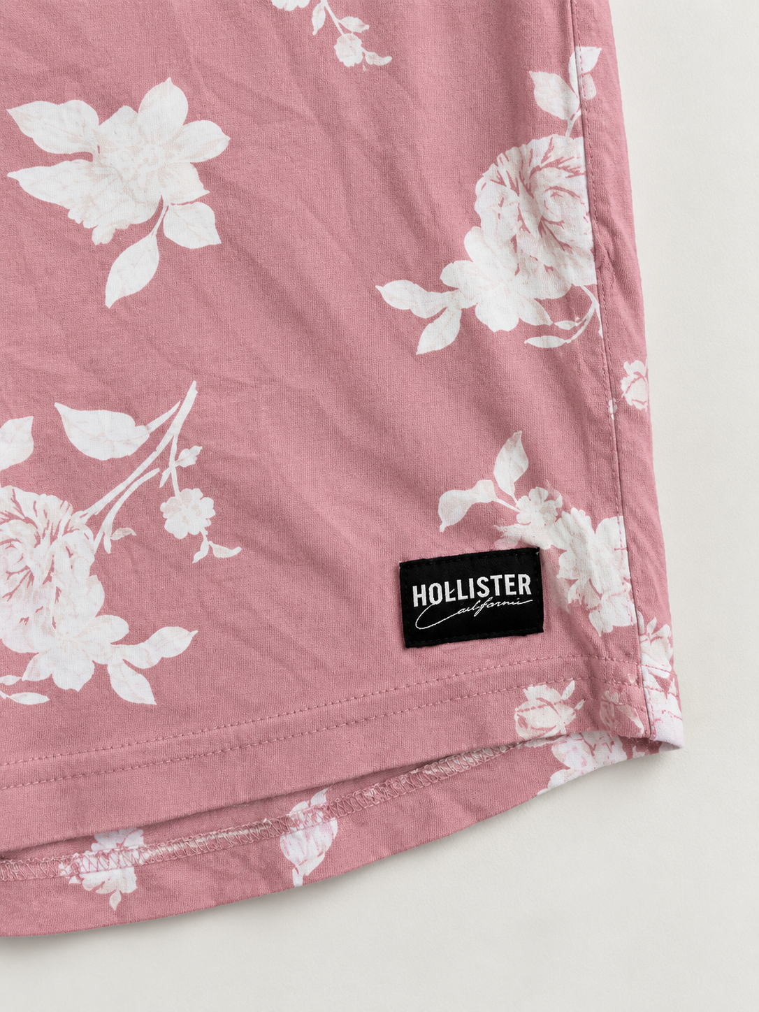 Hollister Dusty Pink Curved Hem T-Shirt - Size L