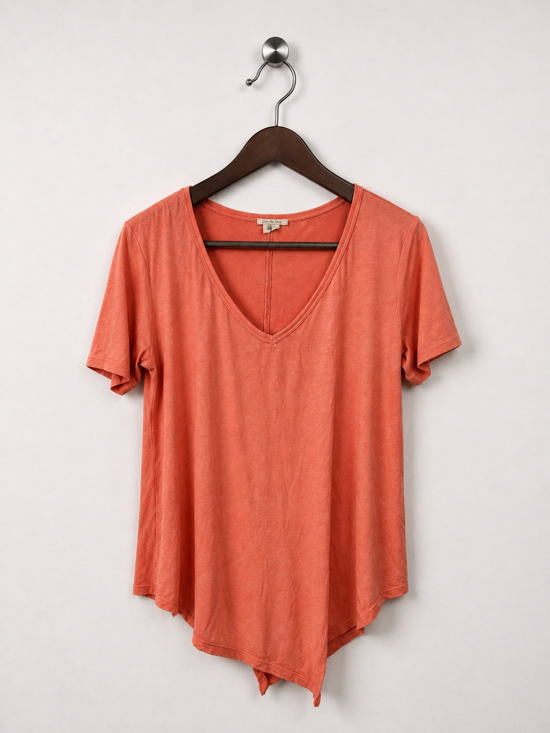 Women’s Coral Peach V-Neck Tie-Style Hem T-Shirt