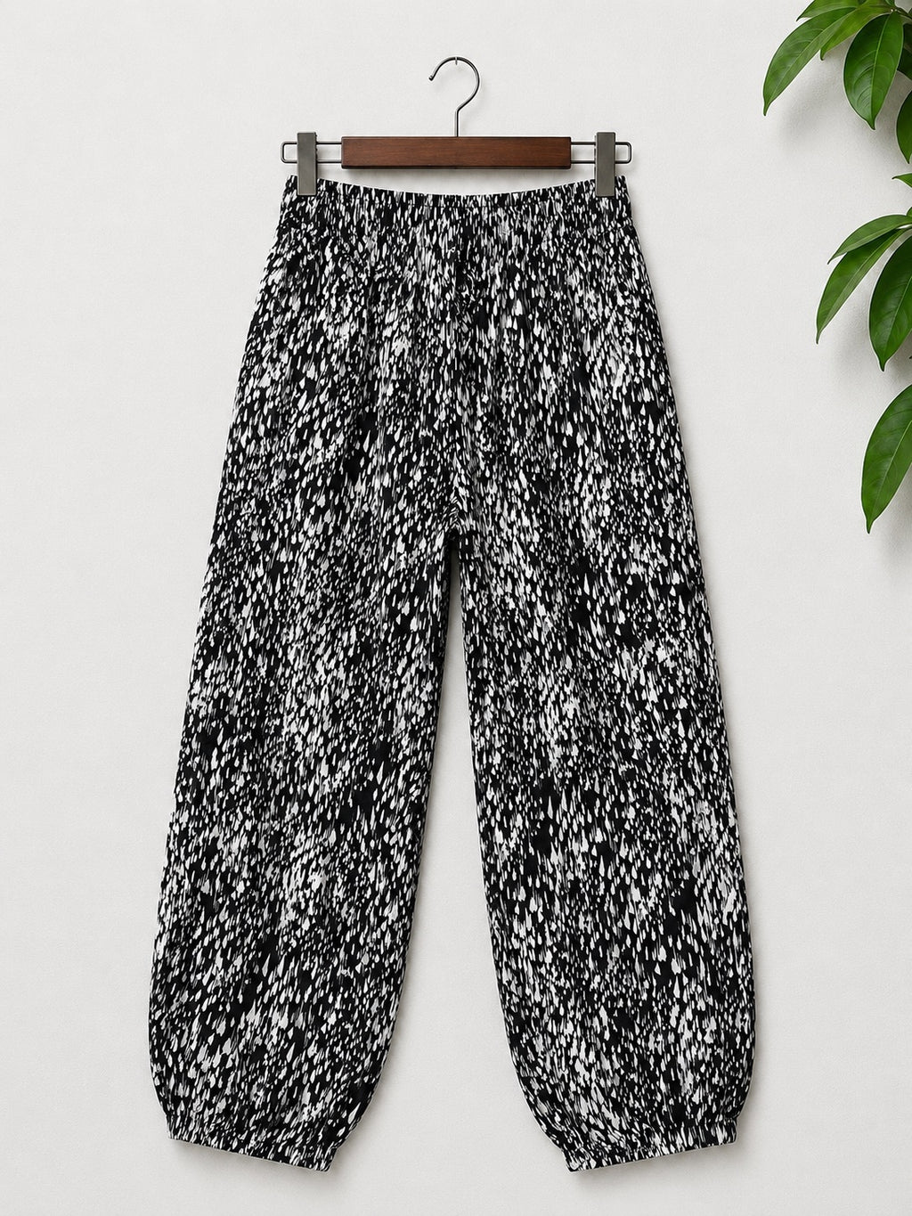 Faded Glory Women's Black & White Printed Rayon Jogger Pants