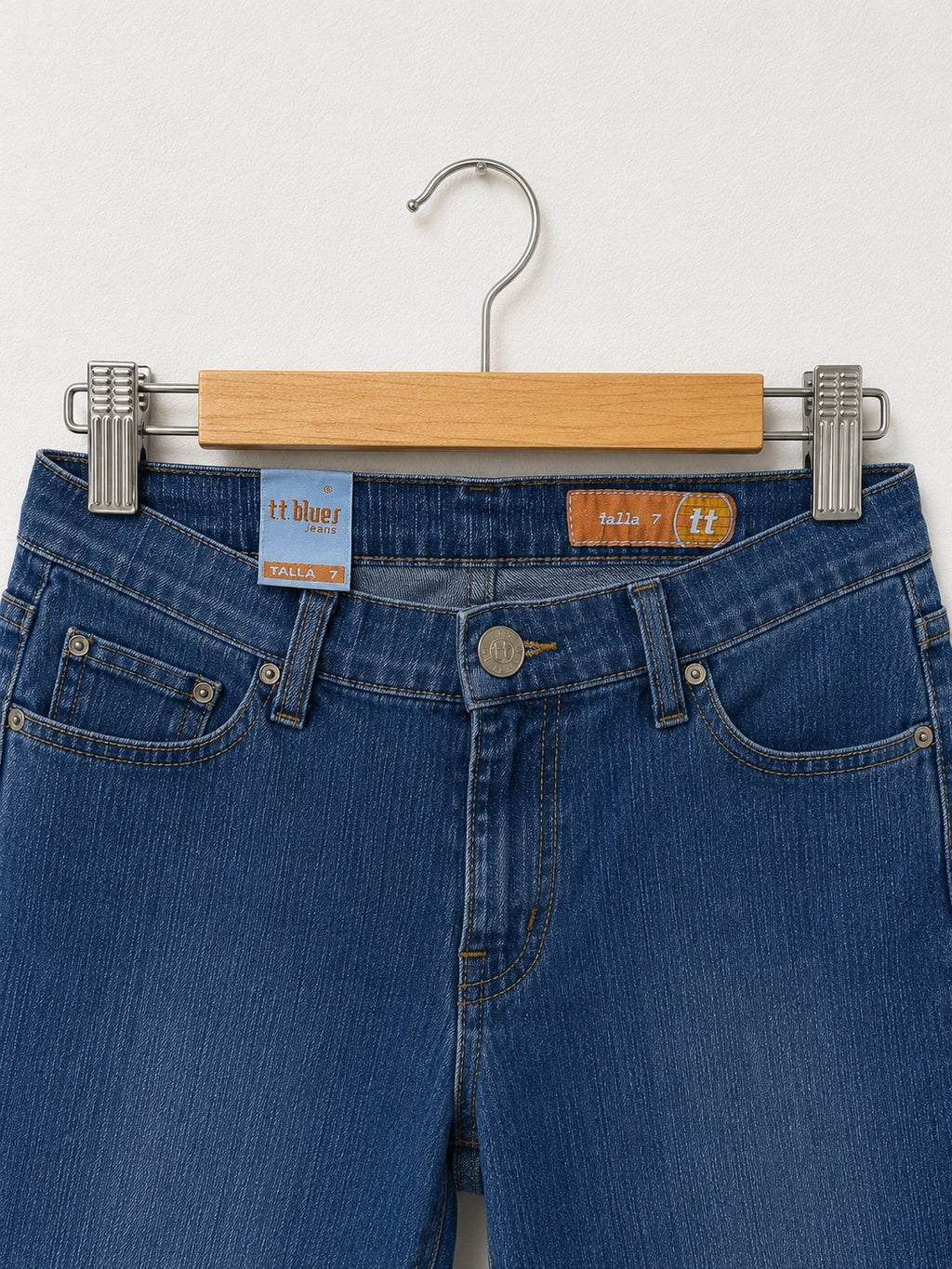T.T. Blues Classic Medium Wash Flare Jeans – Size 7