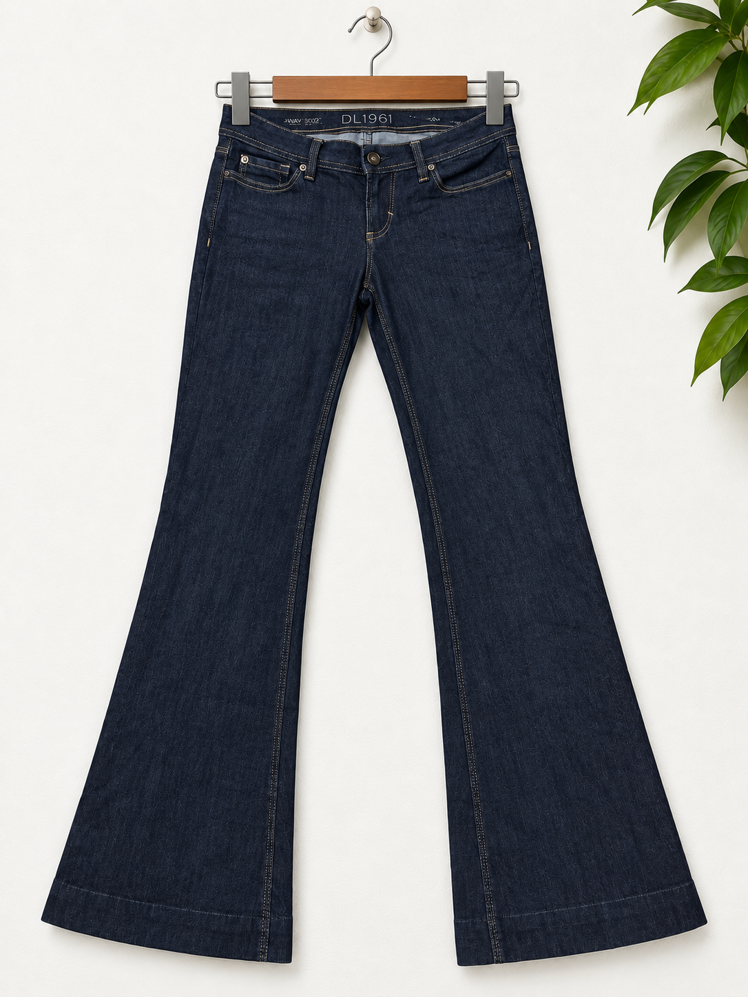DL1961 Women’s Premium Dark Indigo Wide Leg Flared Denim Jeans