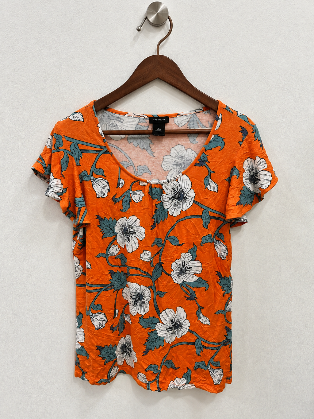 Ann Taylor Factory Orange Floral Short Sleeve Scoop Neck Tshirt - Size Medium