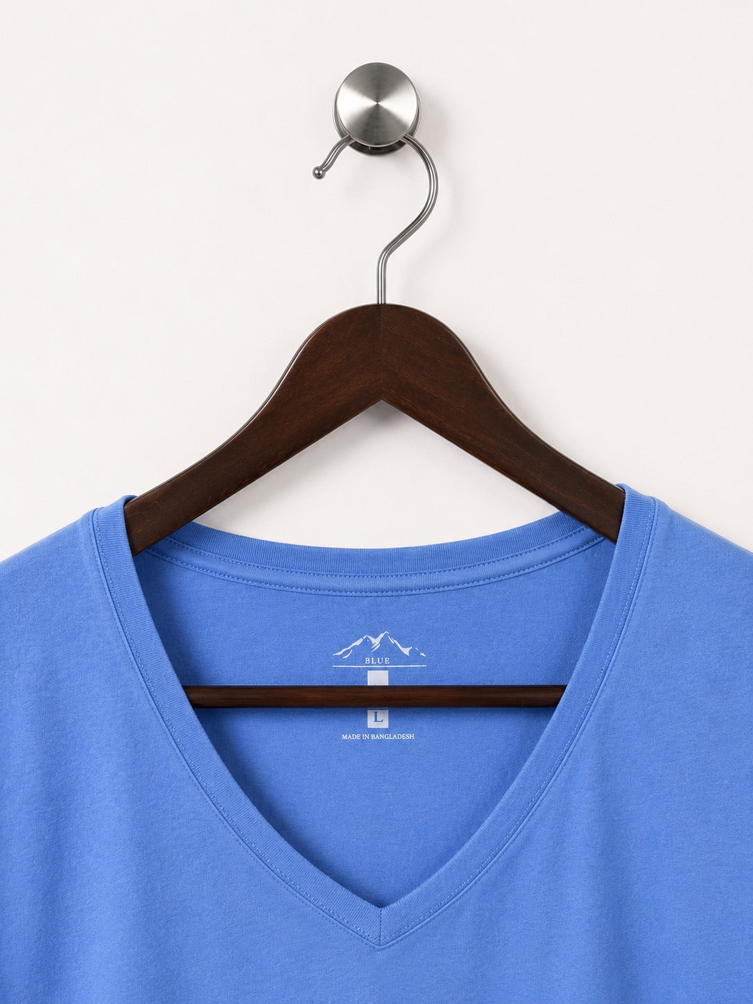 BLUE Women’s V-Neck T-Shirt Size - L