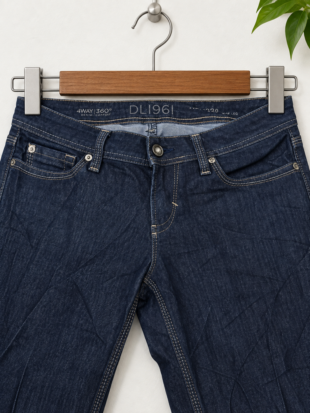 DL1961 Women’s Premium Dark Indigo Wide Leg Flared Denim Jeans