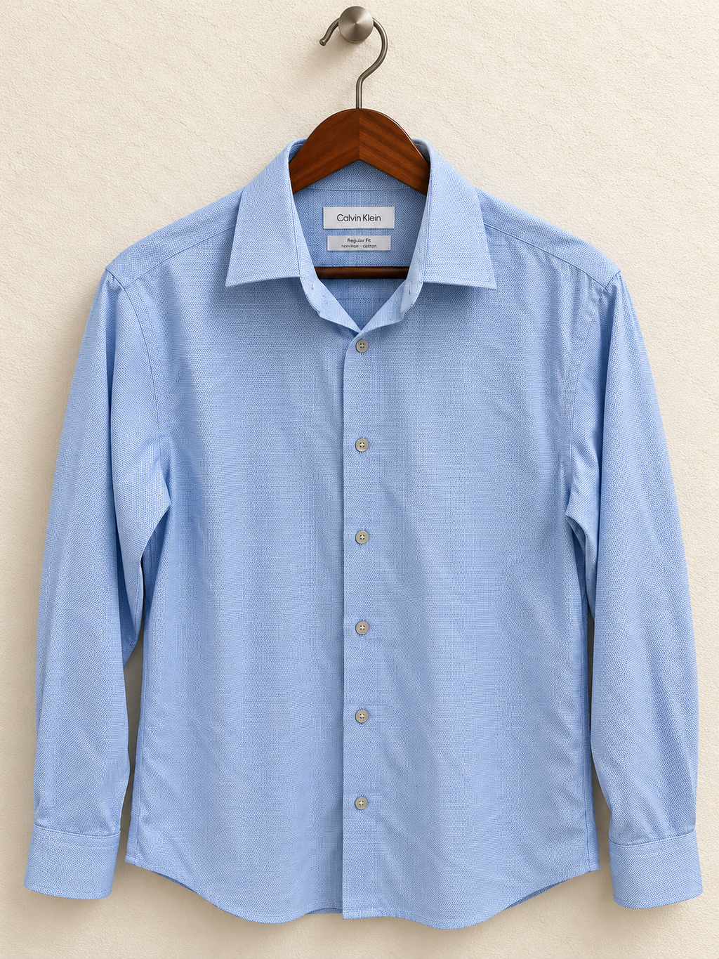 Calvin Klein Men's Light Blue Performance Non-Iron Long Sleeve Dress Shirt
