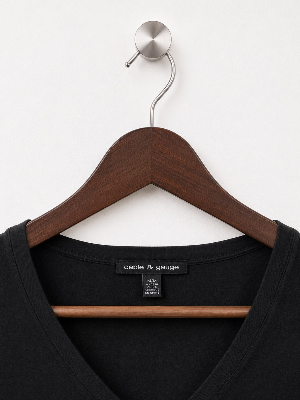 Cable & Gauge Solid Black Women Tshirt Size - M