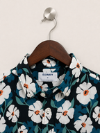 Old Navy Men's Short Sleeve Button-Down Shirt – Size M