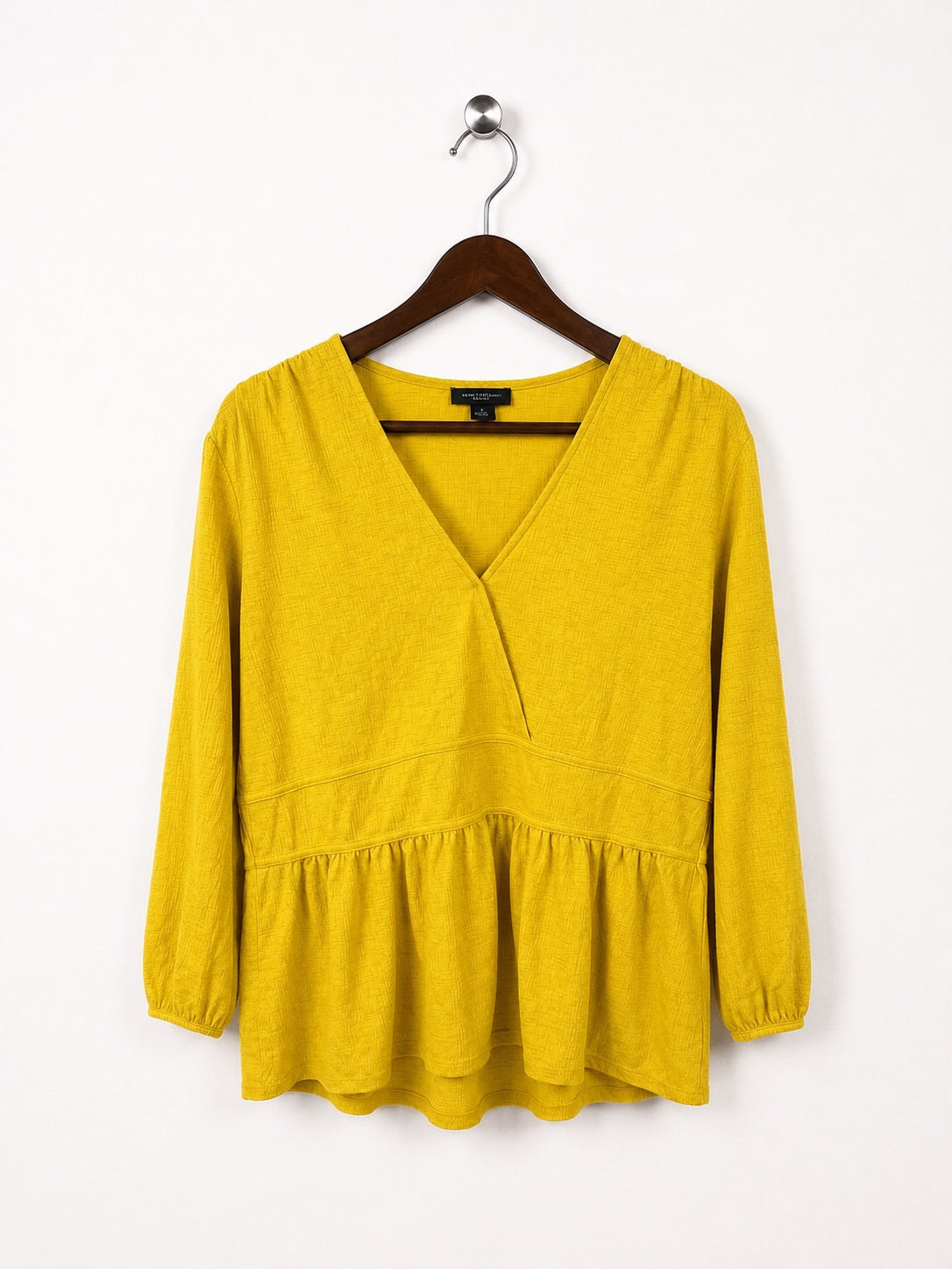 Ann Taylor Women's Mustard Yellow Top Size – M