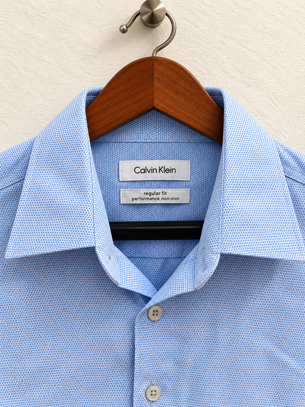 Calvin Klein Men's Light Blue Performance Non-Iron Long Sleeve Dress Shirt