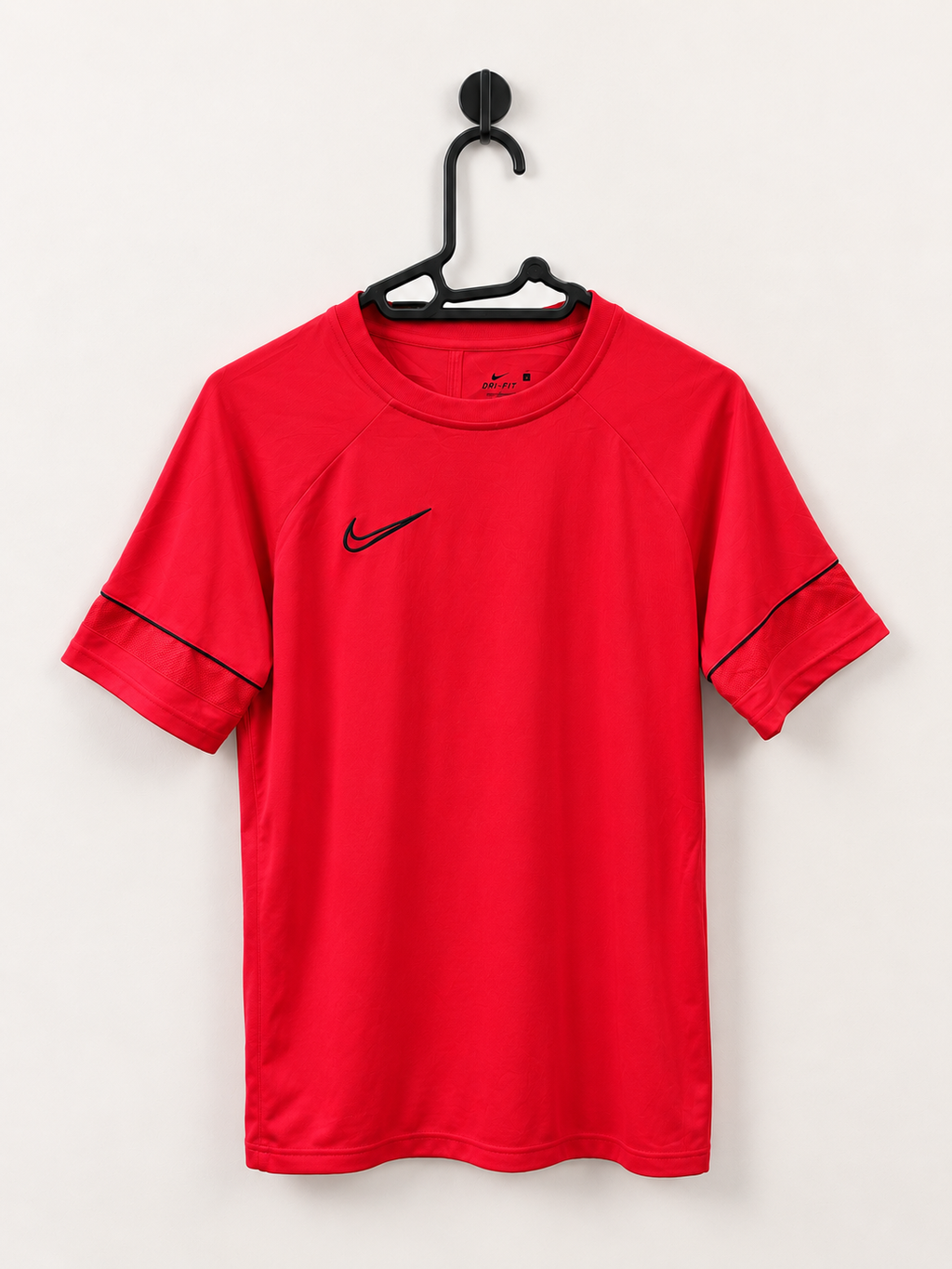 Nike Men's Dri-FIT Red Athletic Football T-Shirt Size - S