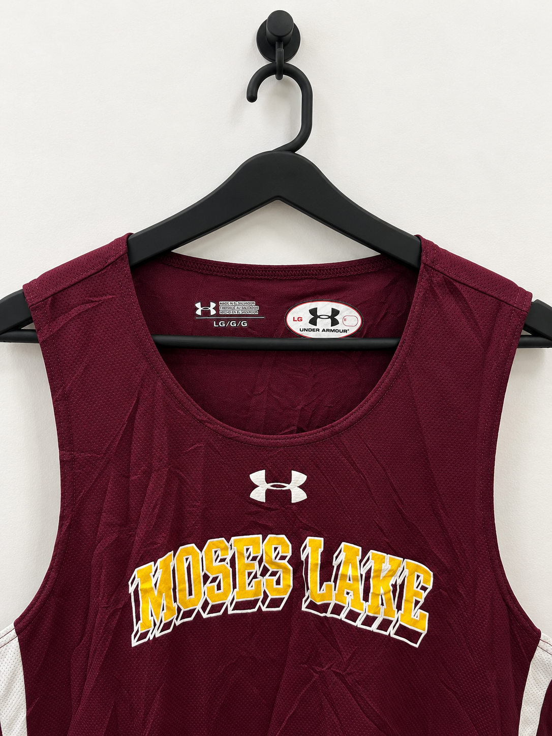 Under Armour Men's Maroon Basketball Jersey Tank Top Size - L