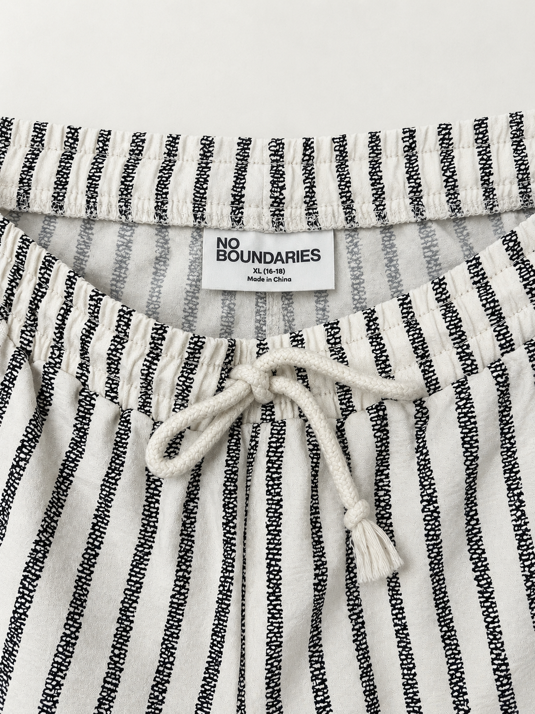 No Boundaries Elastic Waist Cargo Style Trouser Size - XL