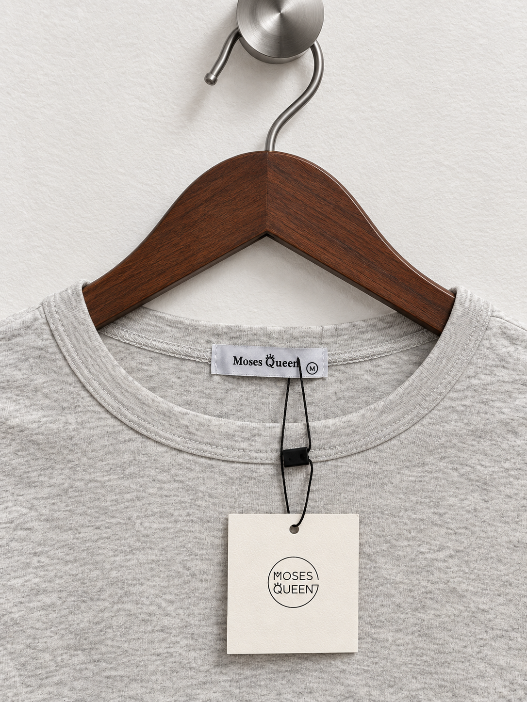 Moses Queen Crewneck Long Sleeve T-Shirt - Size M