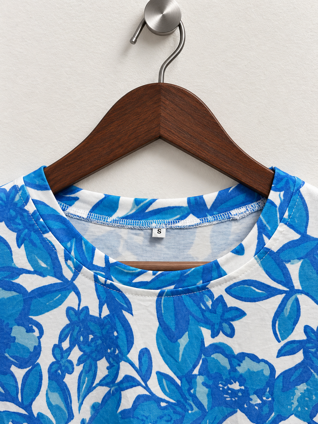 Women’s Blue Floral Print Crewneck T-Shirt - Size S