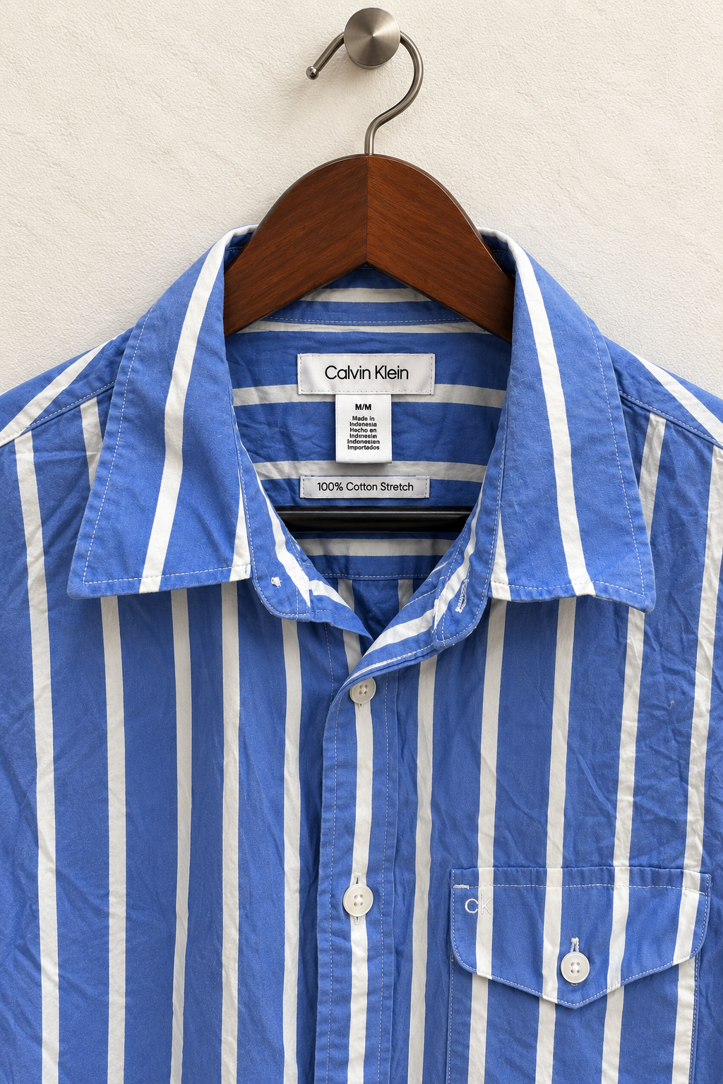 Calvin Klein Men's Blue & White Vertical Striped Short Sleeve Cotton Stretch Shirt Size - M